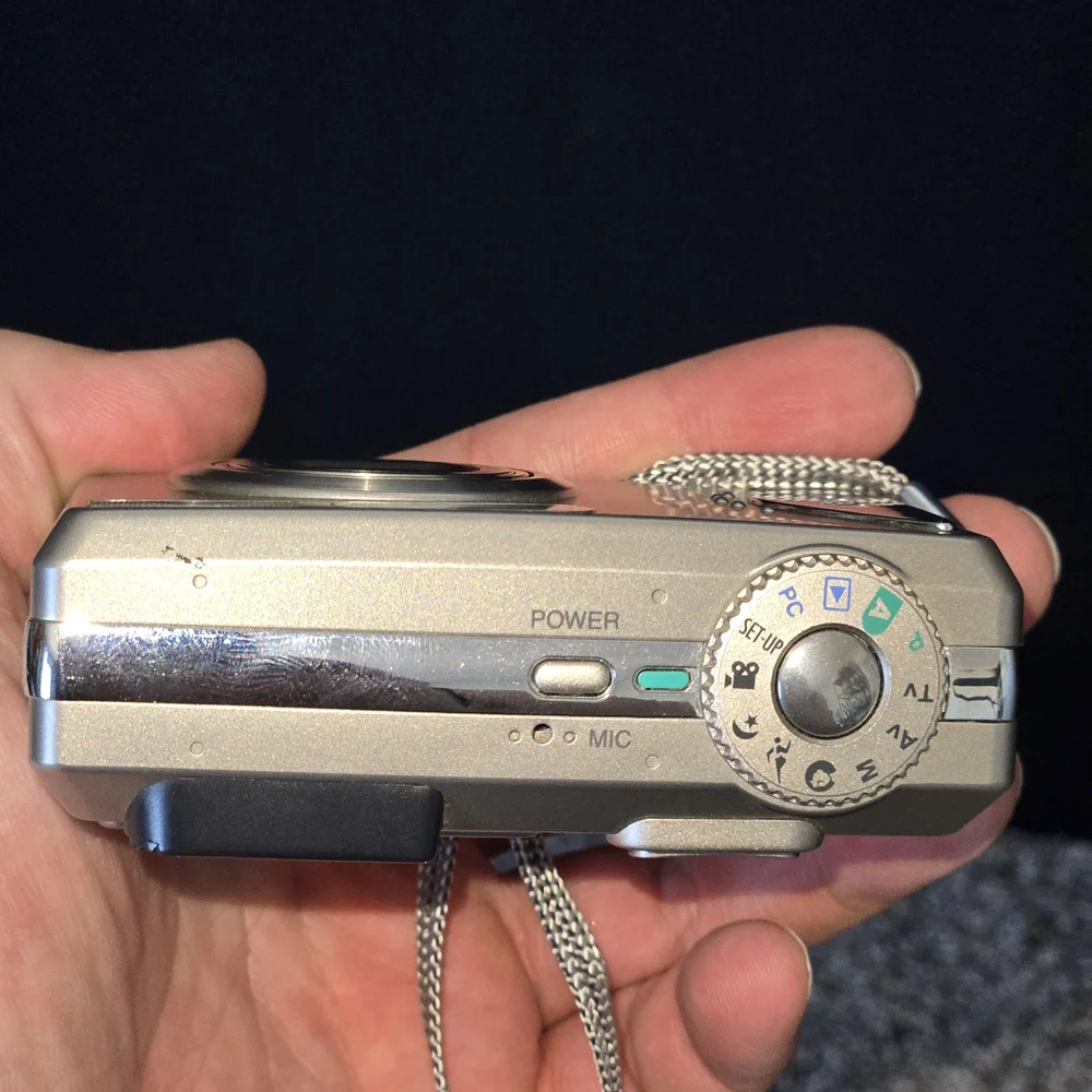 Gateway DC-T50 Digital Camera 5.25 MP Untested